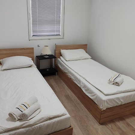 Central Modern Flat M&M Apartments สโกเปีย ภายนอก รูปภาพ