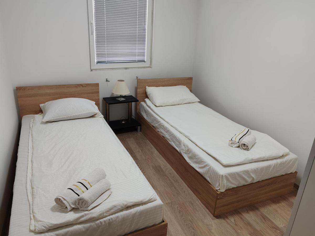 Central Modern Flat M&M Apartments สโกเปีย ภายนอก รูปภาพ